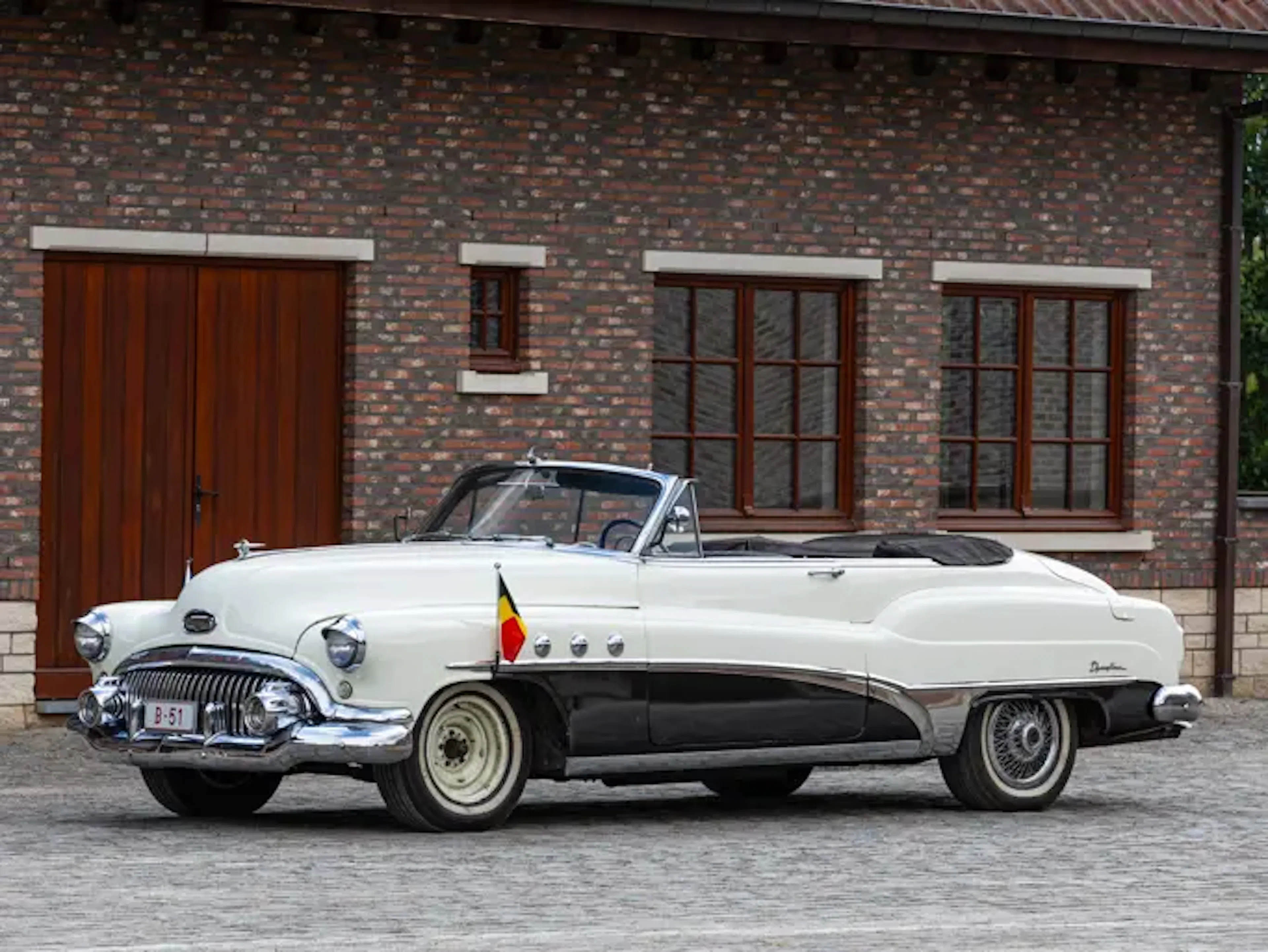 スーティー 1950年代 値下げしました。 1950 Buick Super Model 56S Value | Hagerty Valuation Tools®